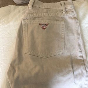 WHITE VINTAGE GUESS JEANS